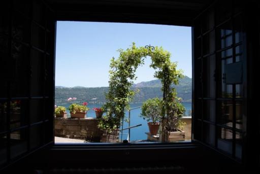 Apartament Giardino Sul Lago Castel Gandolfo Zewnętrze zdjęcie